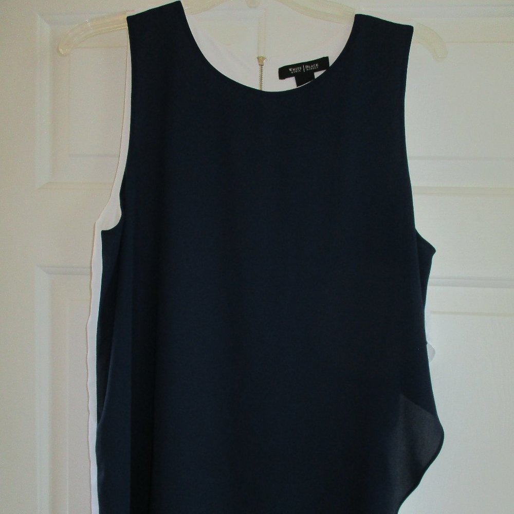 White House Black Market sleeveless blouse - Size Large - dark navy/White back